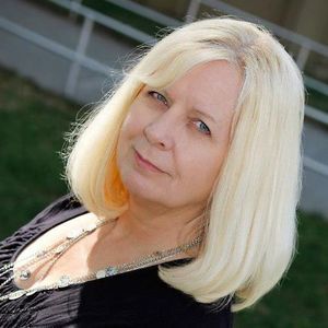 Meet your Posher, Becky